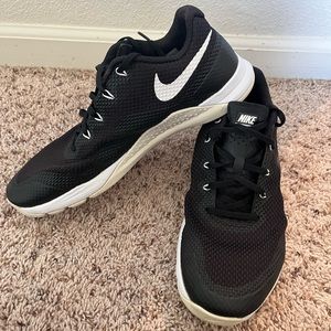 Mens Nike Metcon Flywire Shoes